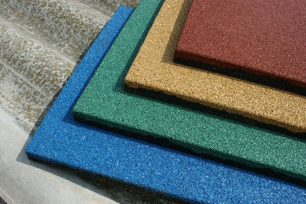 Продажа резиновой тротуарной плитки в Волхове