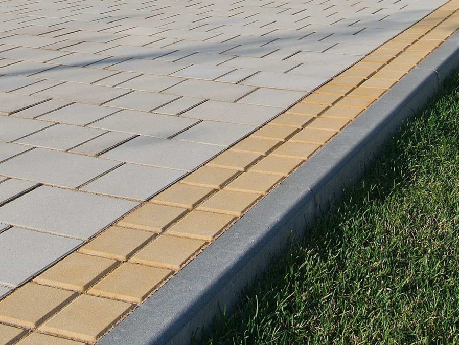 Продажа тротуарного бордюра в Волхове